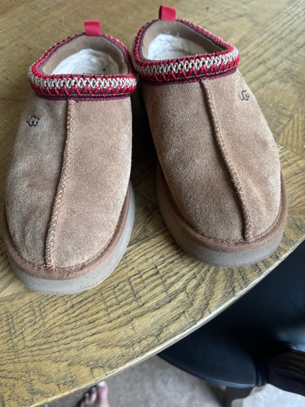 Tasman Ugg Slipper size Y4